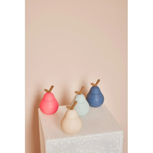 Oyoy Birnenbecher Pear Cup in kirschrot