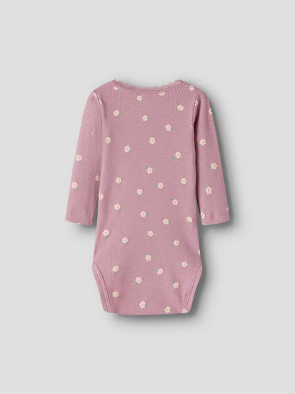 Name it Body Langarm mit kleinem Blümchenprint