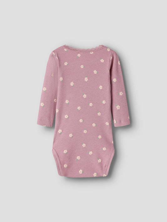 Name it Body Langarm mit kleinem Blümchenprint