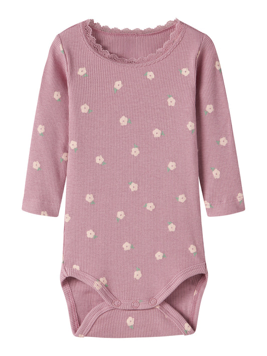 Name it Body Langarm mit kleinem Blümchenprint