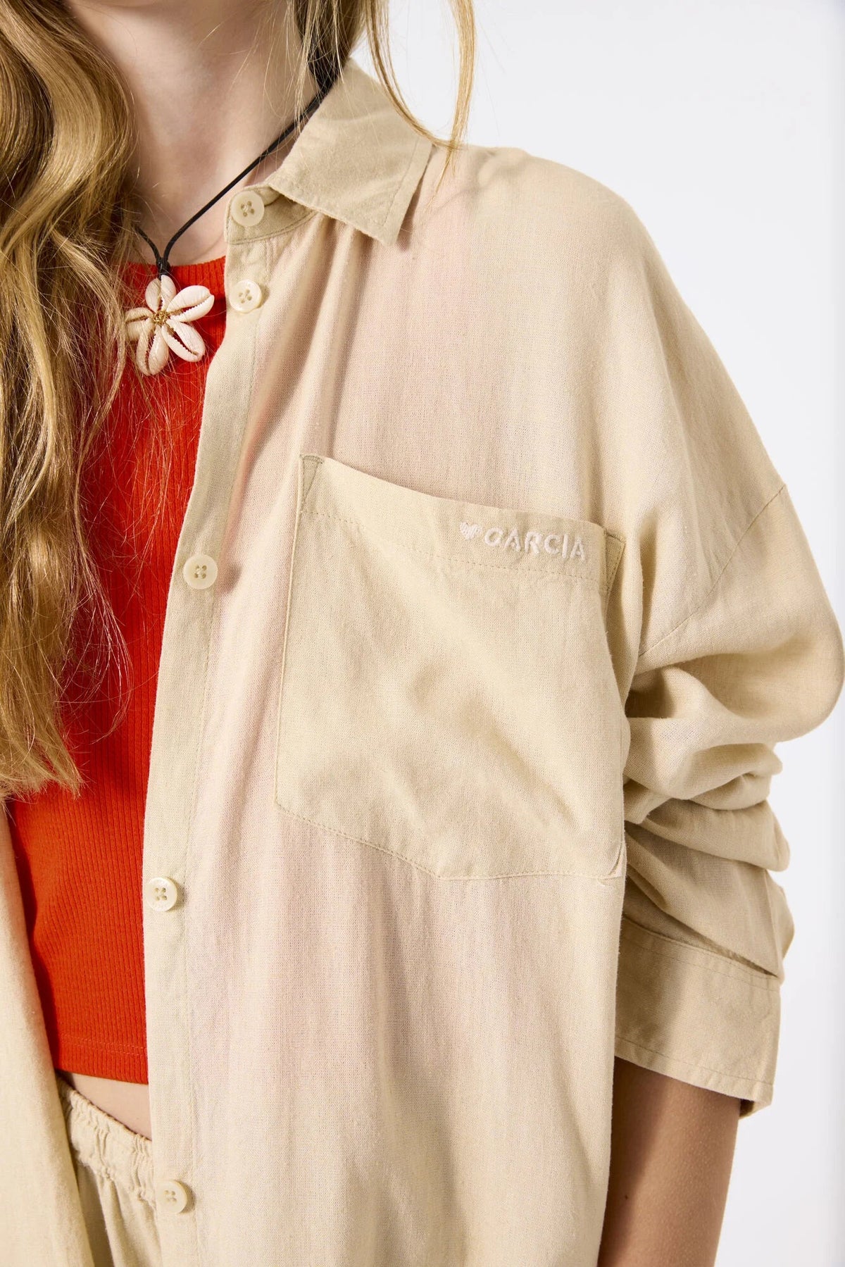 Garcia Beigefarbene Bluse