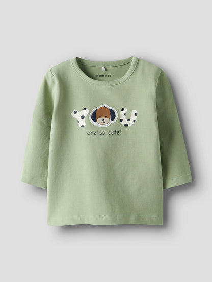 Name it Langarmshirt mit Hundeprint aus Bio-Baumwolle